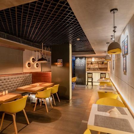 Sugar Business Hotel Kochi Екстер'єр фото