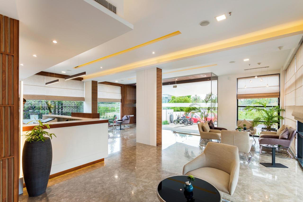 Sugar Business Hotel Kochi Екстер'єр фото