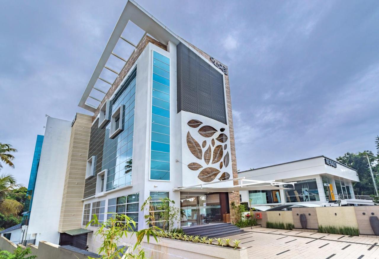 Sugar Business Hotel Kochi Екстер'єр фото